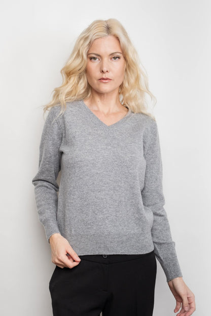 Signature Metro Cashmere Rib V-Neck Sweater - Black