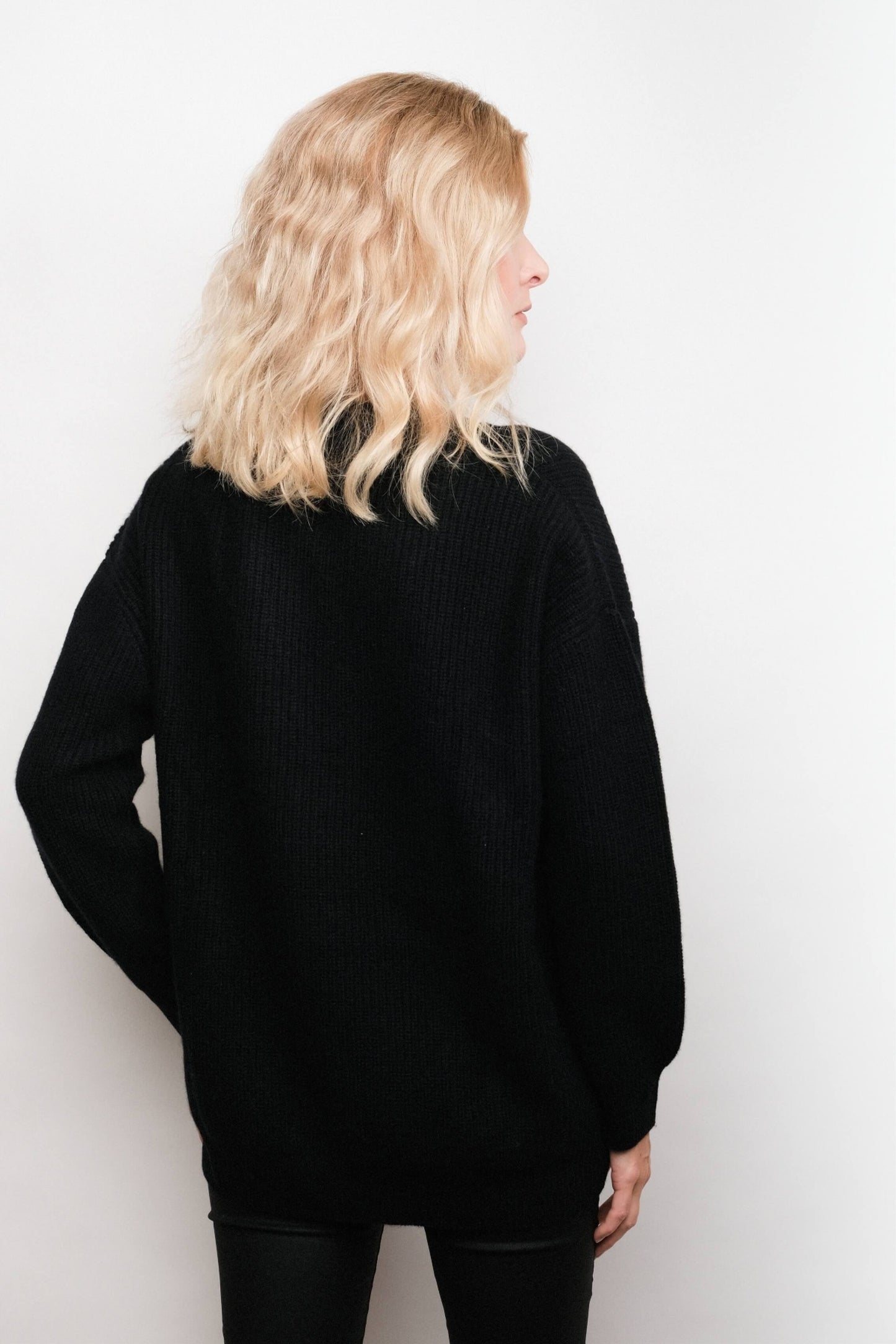 Luxe Relaxed Fit Cashmere Cardigan - Black