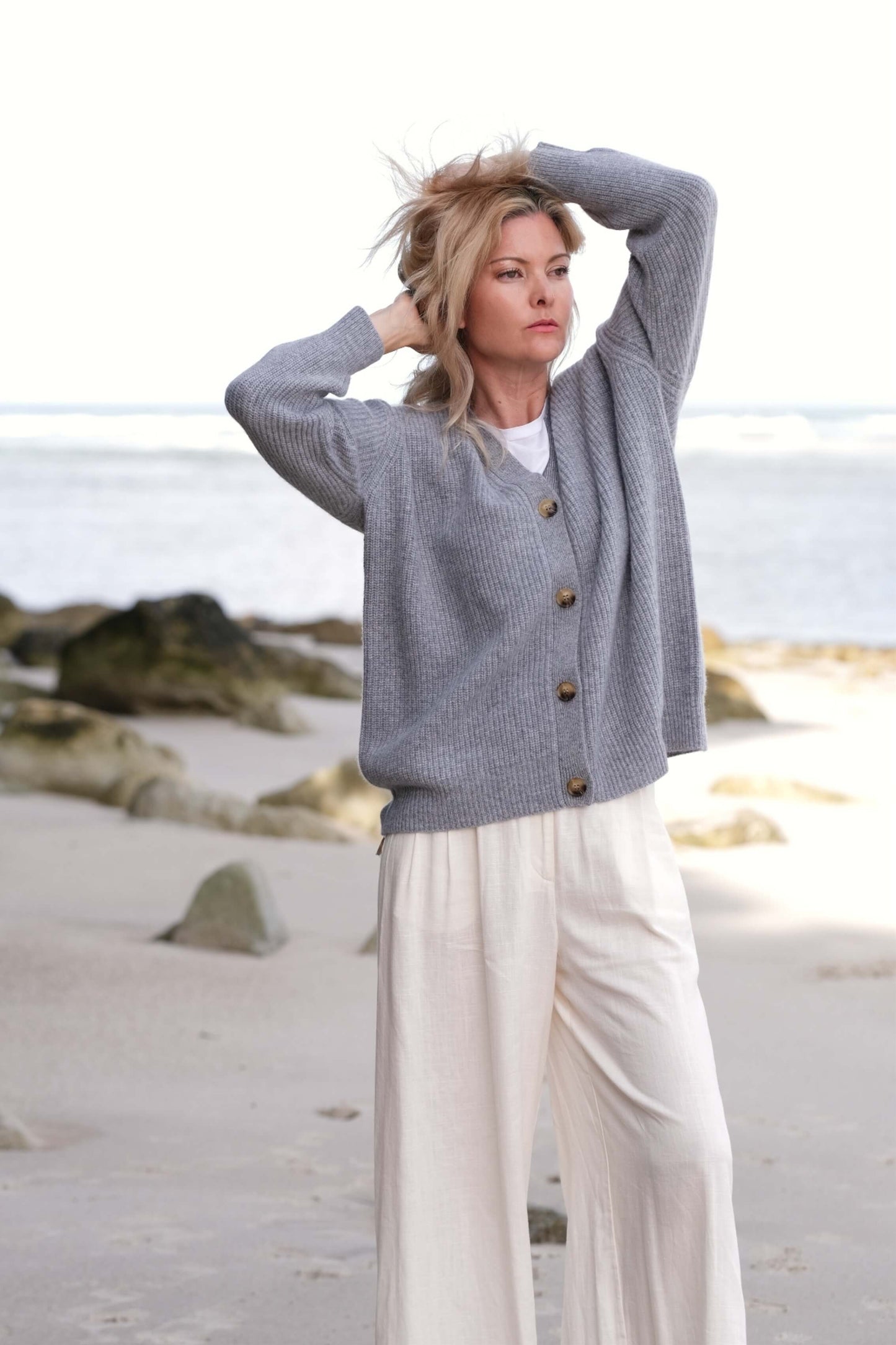 Luxe Relaxed Fit Cashmere Cardigan - Grey