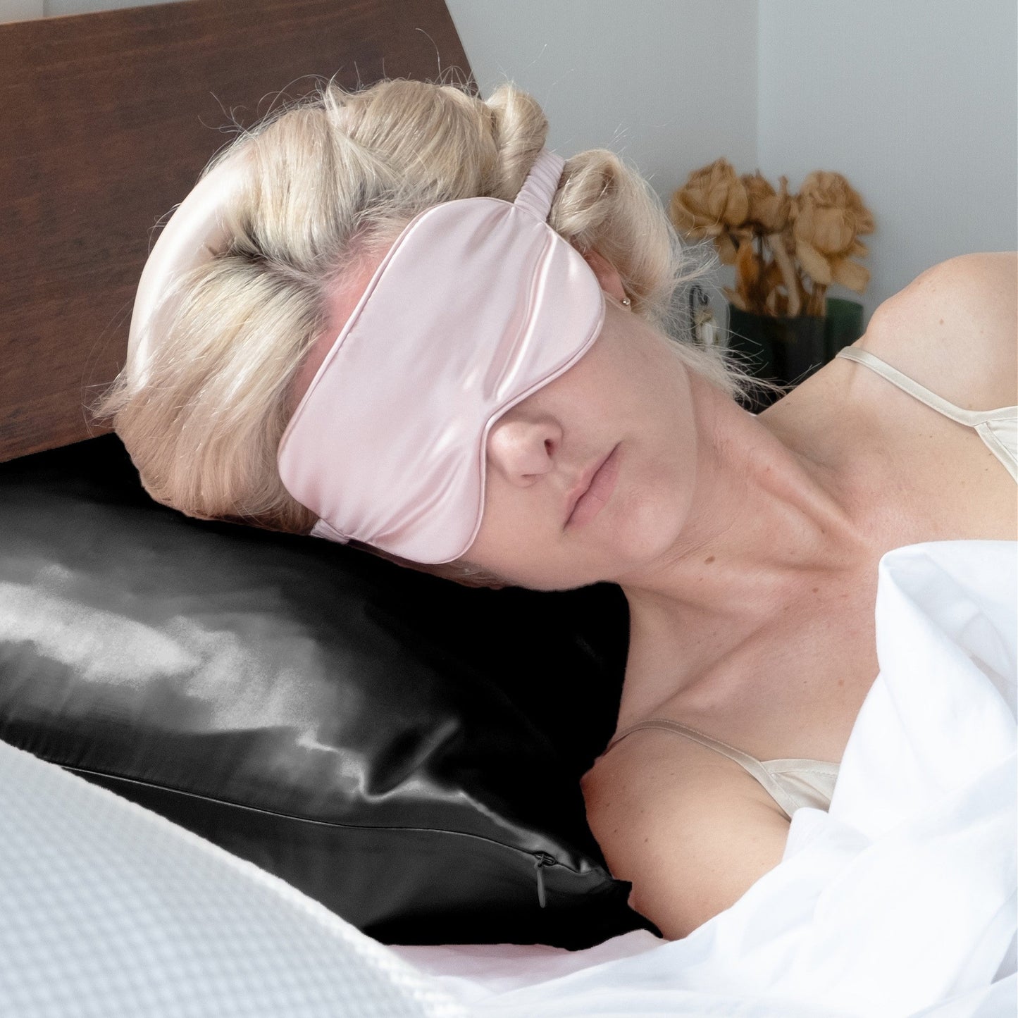 Black Silk Pillowcase - NZ Standard Size -  Zip Closure - Lovesilk.co.nz