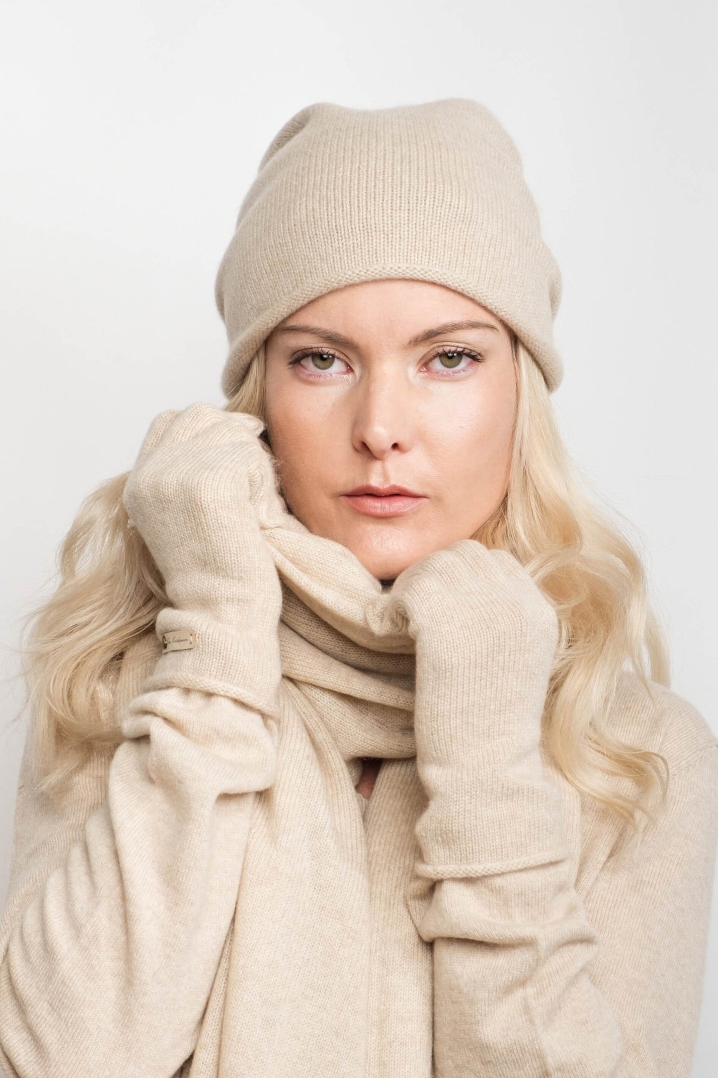Cashmere Fine Knit Gloves - Beige