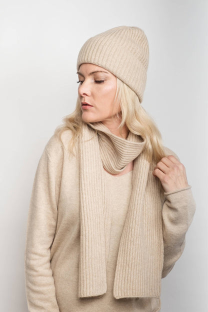 Slim Ribbed Cashmere Long Scarf - Beige