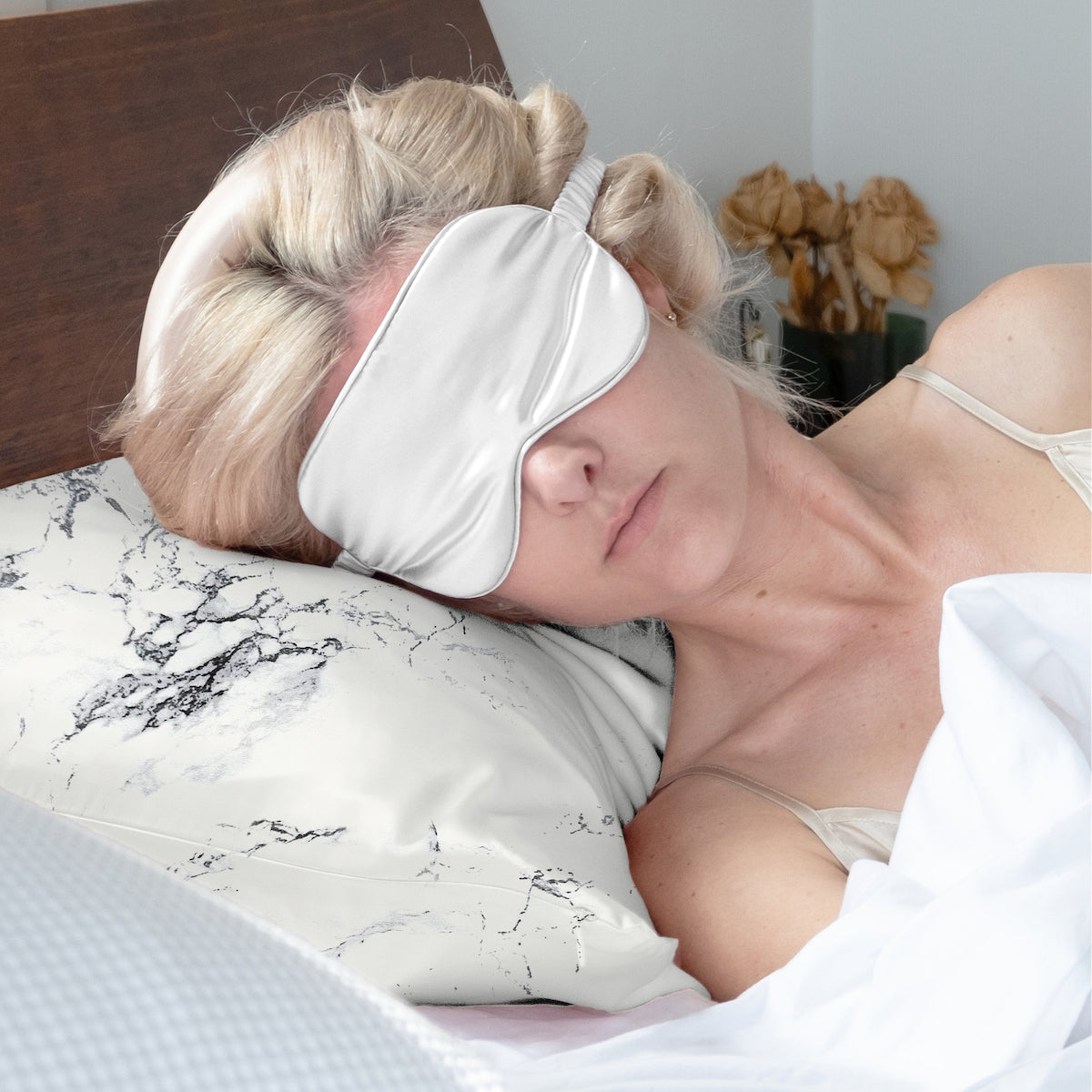 Calacatta Marble Silk Pillowcase -  Queen Size, Zip Closure